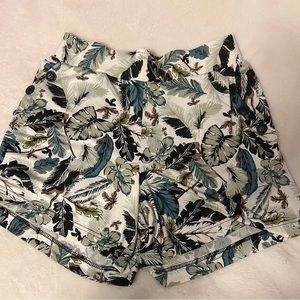 Robert Louis Leaf Pattern Shorts